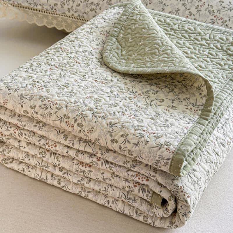 Elegant French Floral Quilted Bedspread