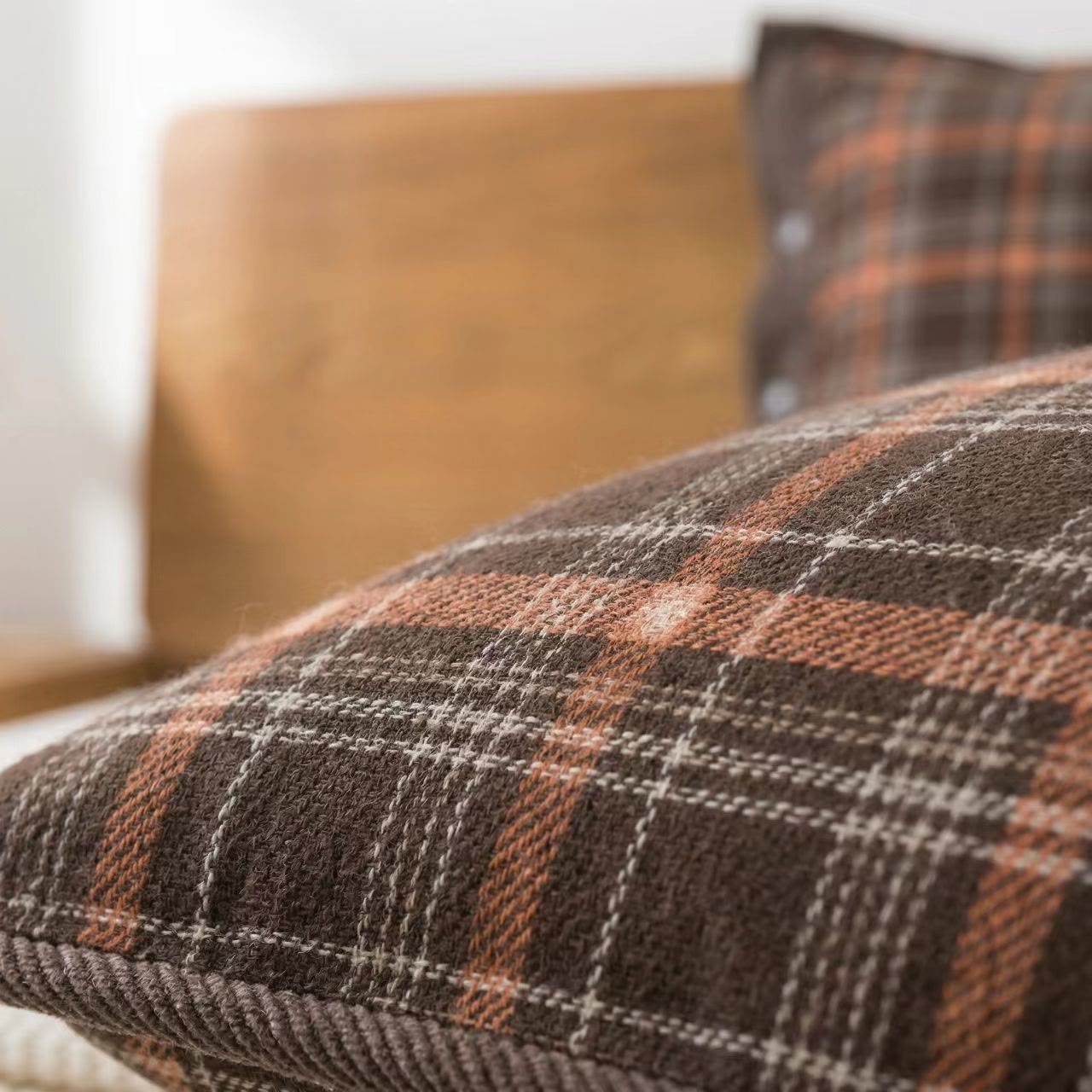 Classic Plaid Button Pure Cotton Pillowcases (2PCS)