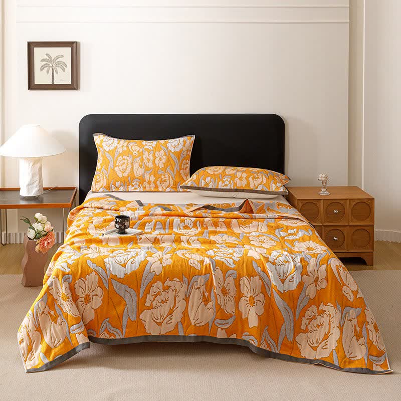 Tulip-inspired Cotton Gauze Quilt Blanket