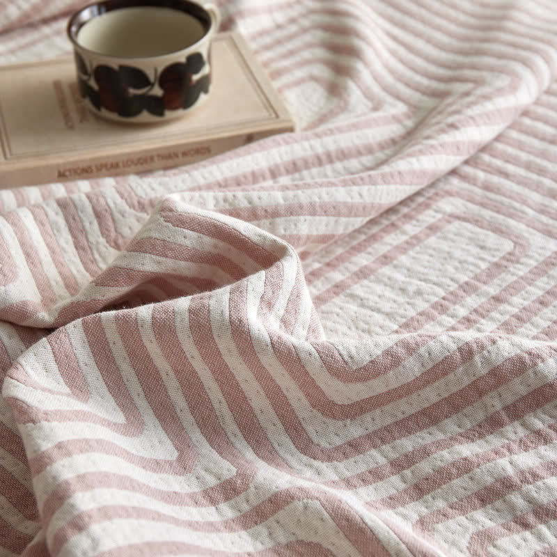 Geometric Labyrinth Pattern Cotton Gauze Blanket