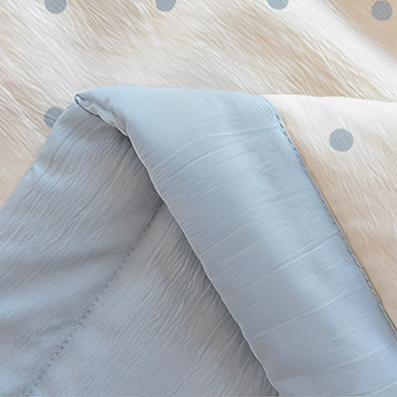 Blue Dot Seersucker Lightweight Summer Quilt