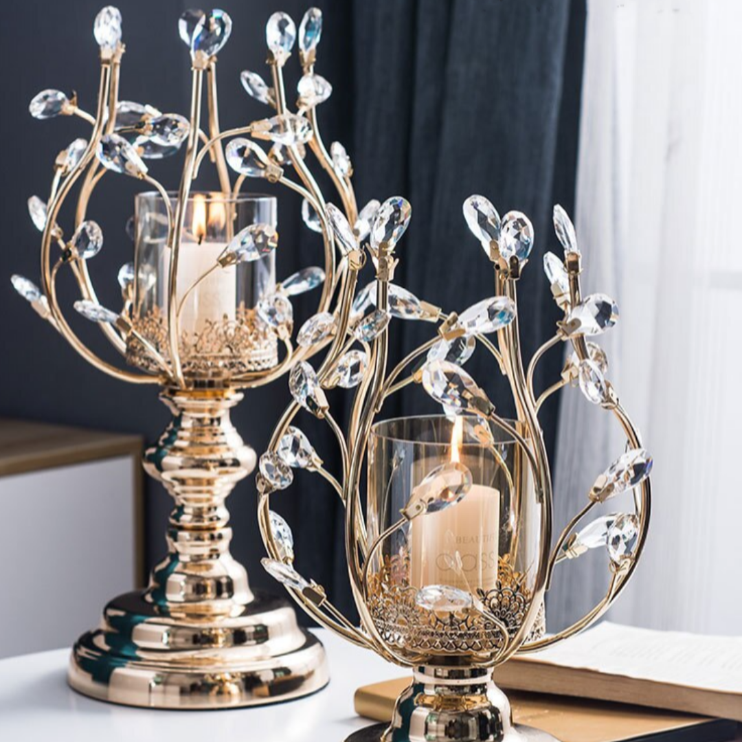 Bougeoirs en métal doré