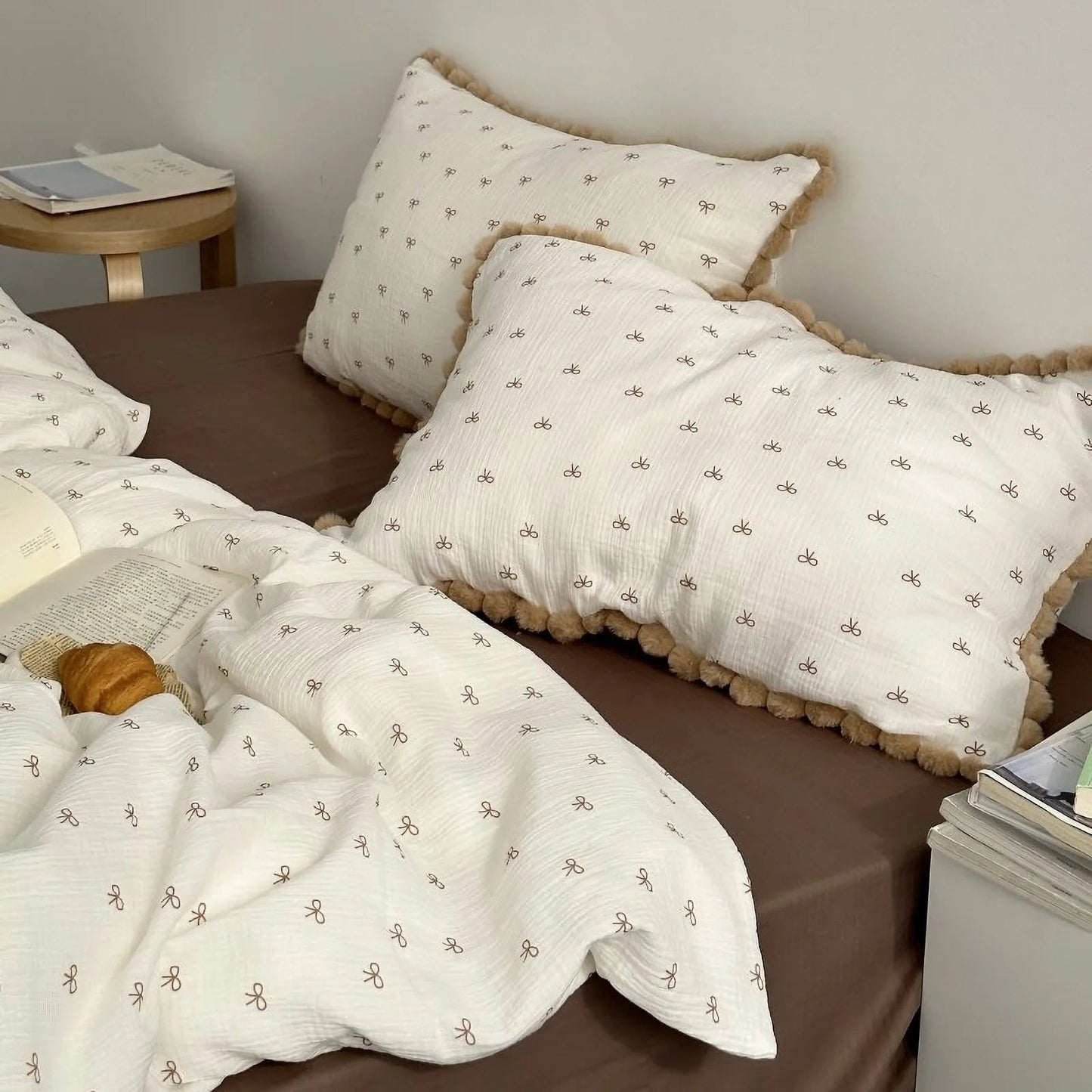 Pom Pom Trim Bow Print Washed Cotton Bedding Set