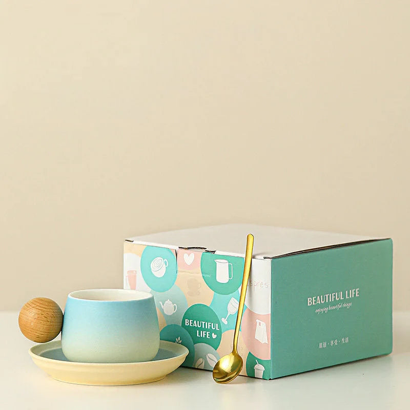 Matte Gradient Ceramic Mug Set with Wooden Handle
