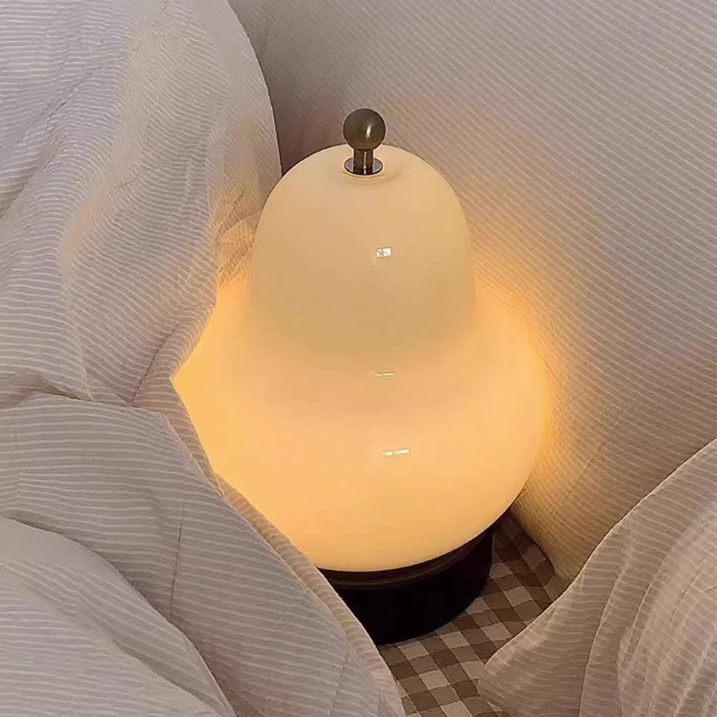 BAJE-2580 Nordic Table Lamp