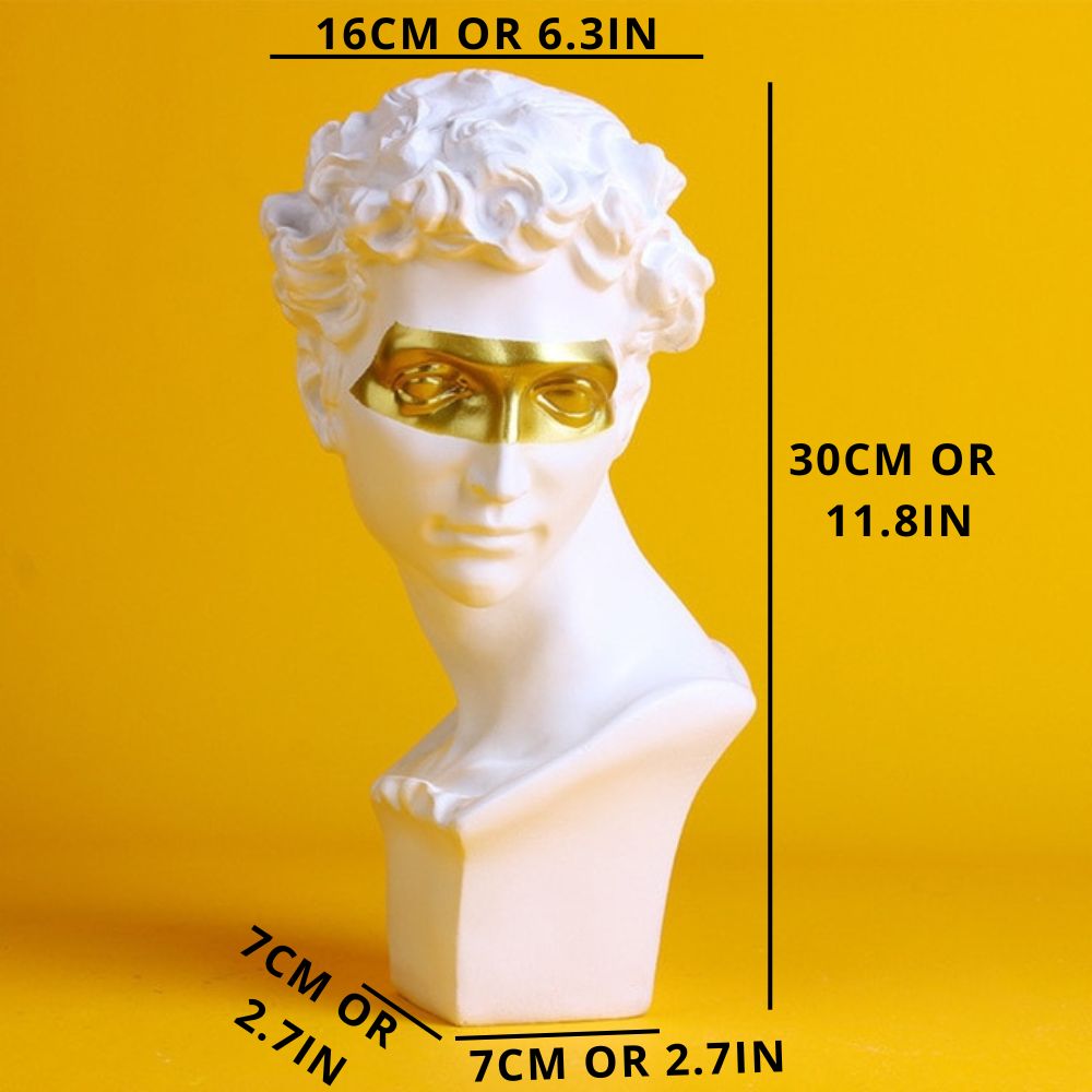 Sculpture de David au masque doré