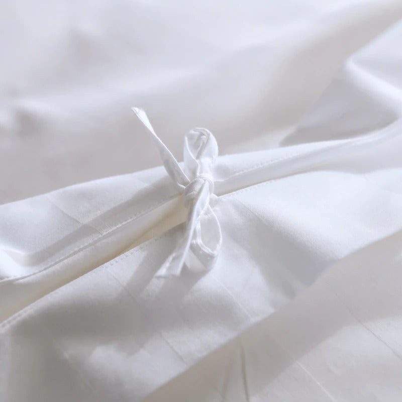 Amara Luxury Hotel Stripe Cotton Bedding Set