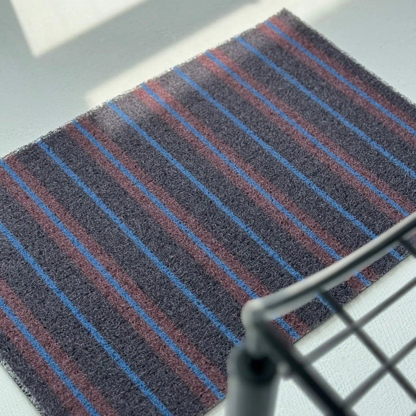 Textured Loop Striped PVC Coil Accent Rugs