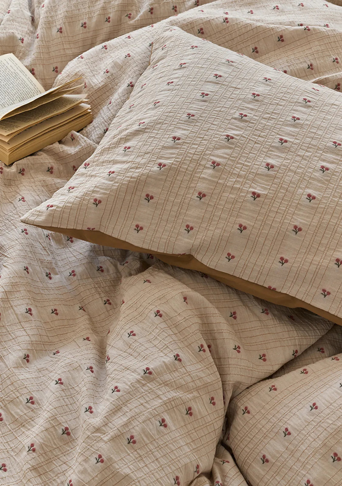 Textured Ditsy Cherry Washed Cotton Bedding Set