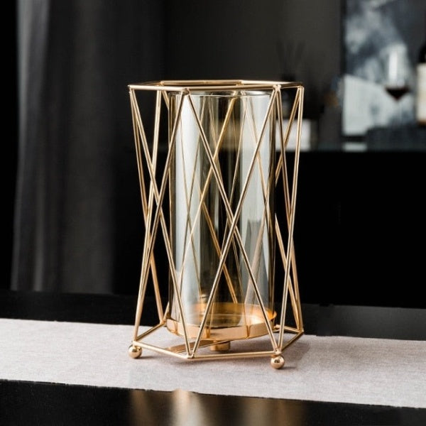 Nordische Blumenvase aus Metall