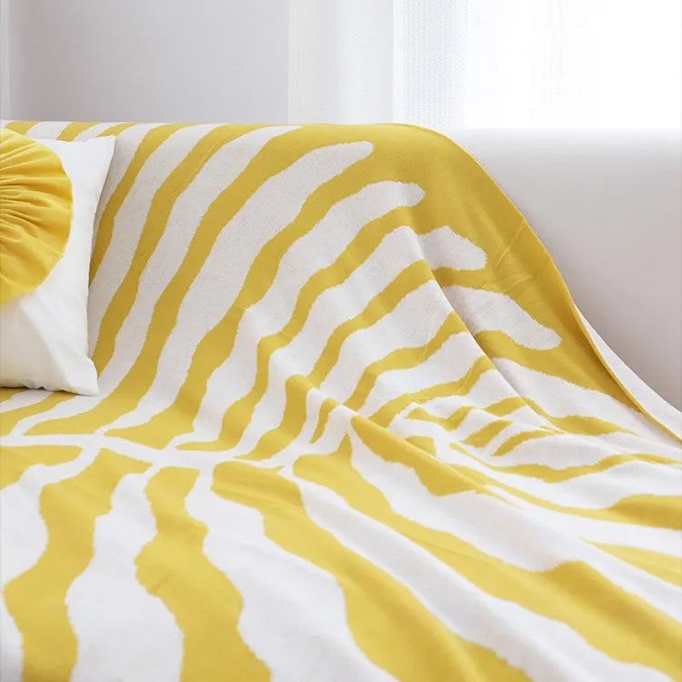 Modern Organic Leaf Pattern Flannel Fleece Throw Blanket