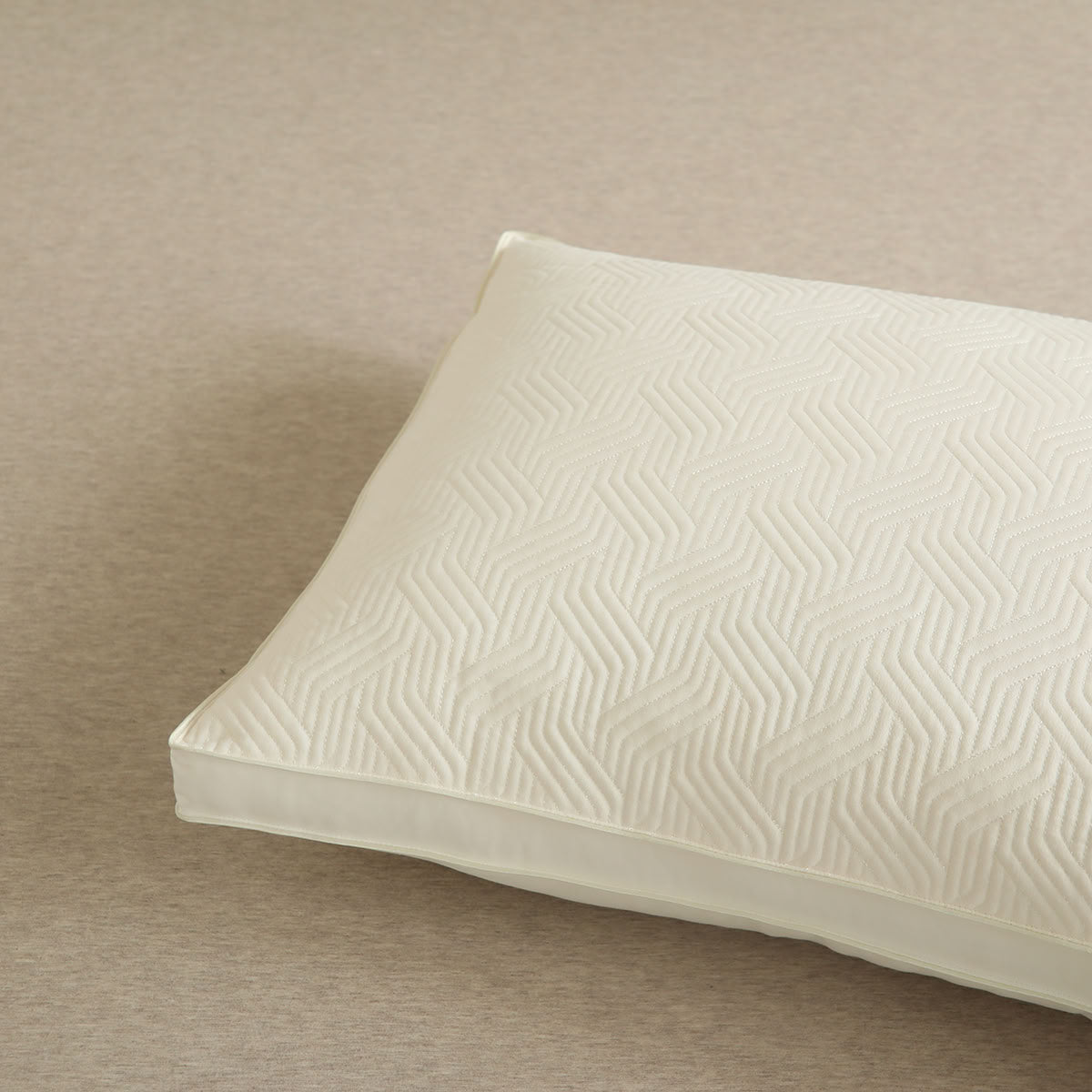 Plant-Based Down Alternative Pillow Insert