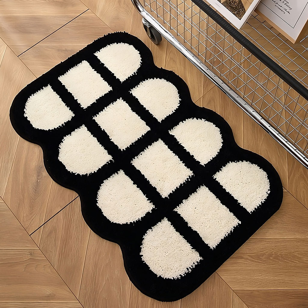 Waffle Lattice Black & White Tufted Rug