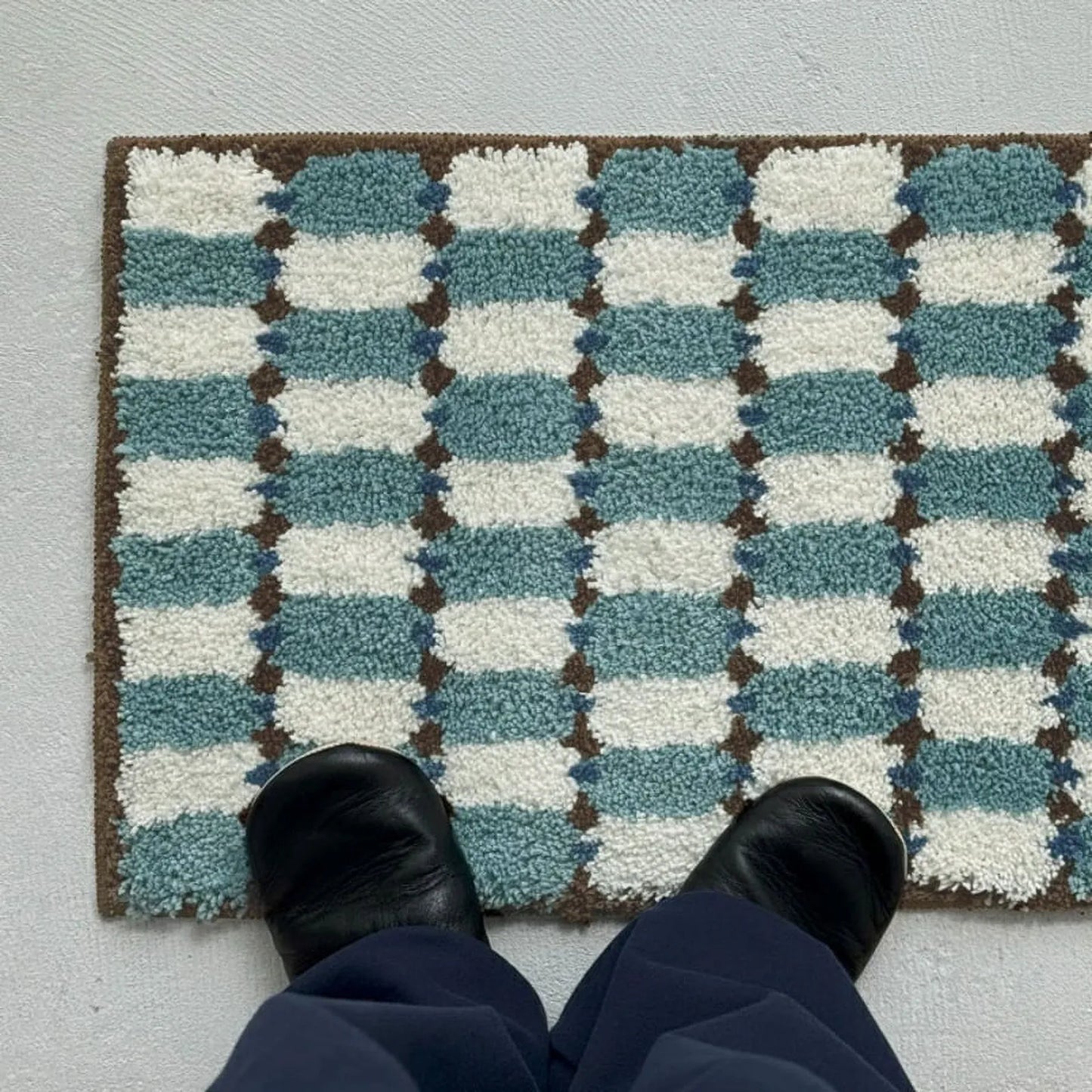 Wavy Checkerboard Plush Accent Rug