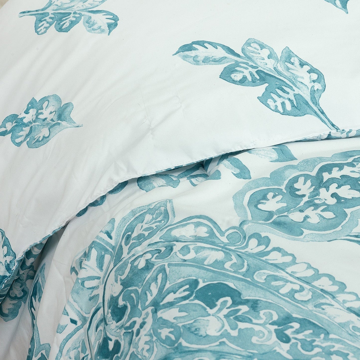 5-Piece Set: Sloane Street Aruba Paisley Comforter Set __label2:BOGO 30% OFF __stock:100 Bedding refund_fee:1800