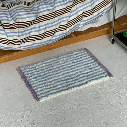 Plush Tufted Wavy Striped Accent Rug