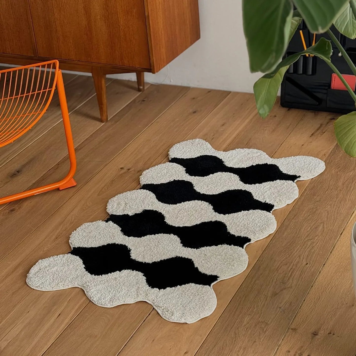 Plush Wavy Striped Shaggy Accent Rug