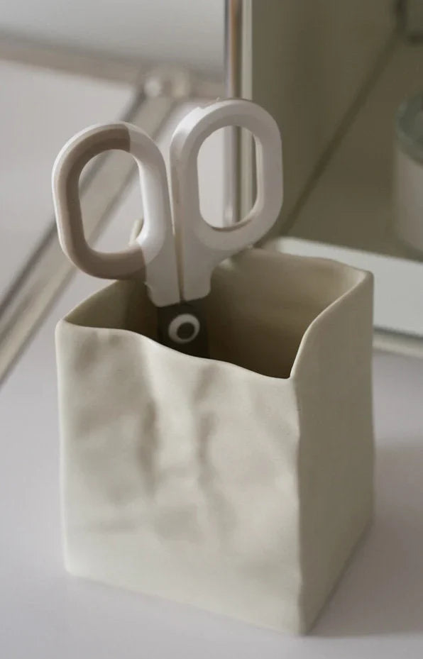 Textured Crumpled Paper Bag Ceramic Desktop Organizer