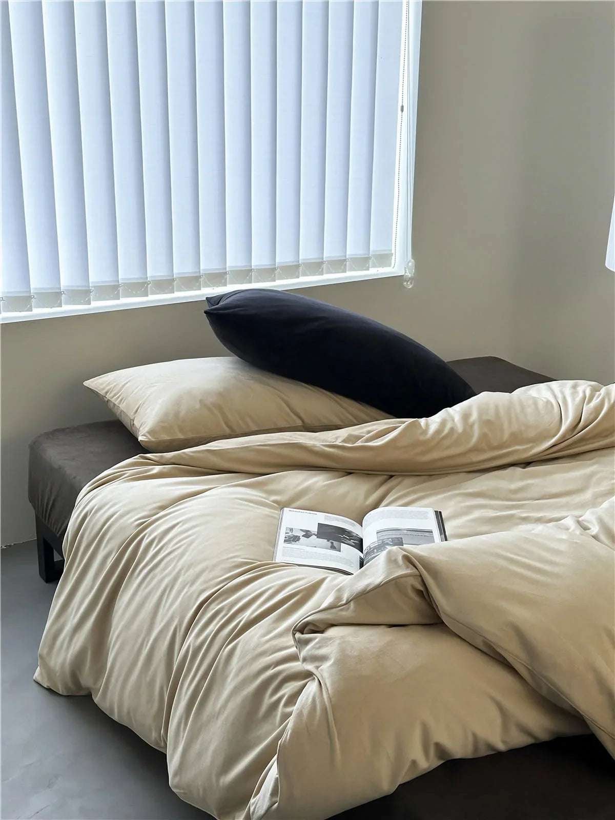 Plush Solid Color Velvet Bedding Set