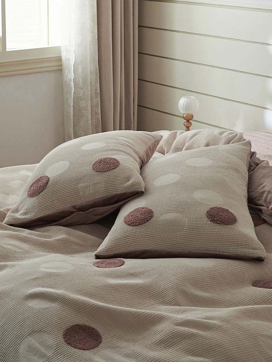 Plush Polka Dot Fleece Bedding Set