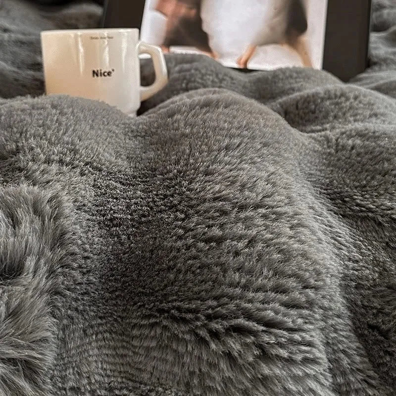 Plush Ruched Flannel Fleece Bedding Set