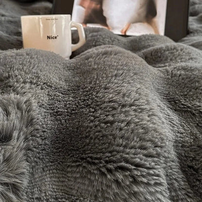 Plush Ruched Flannel Fleece Bedding Set