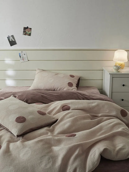 Plush Polka Dot Fleece Bedding Set