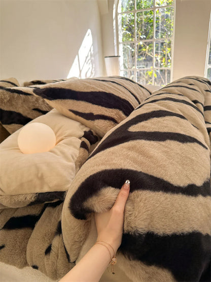 Plush Tiger Stripe Fleece Bedding Set