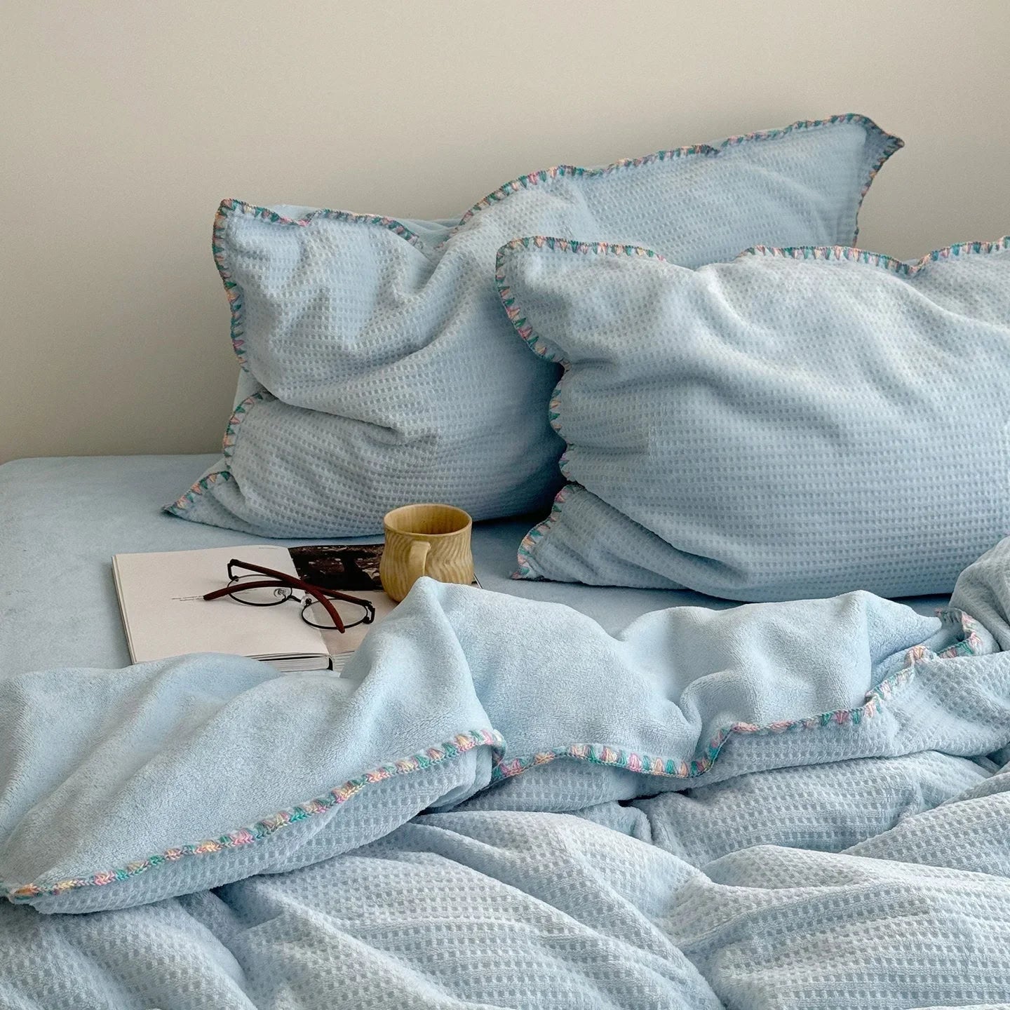 Plush Waffle Fleece Bedding Set with Crochet Trim