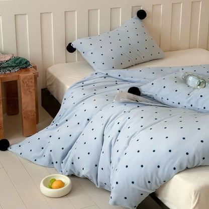 Plush Polka Dot Pom Pom Velvet Bedding Set