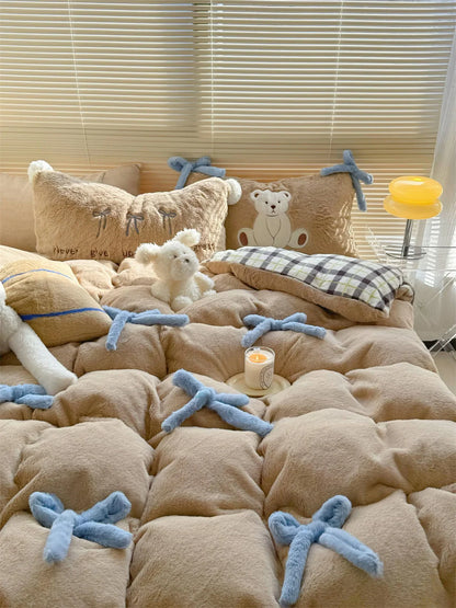 Cloud-Like Plush Tufted Bowknot Fleece Bedding Set