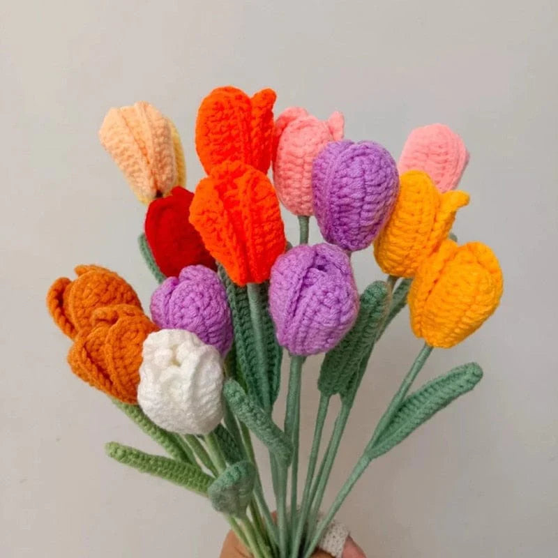 10pcs fleurs de tulipes au crochet tricotées à la main