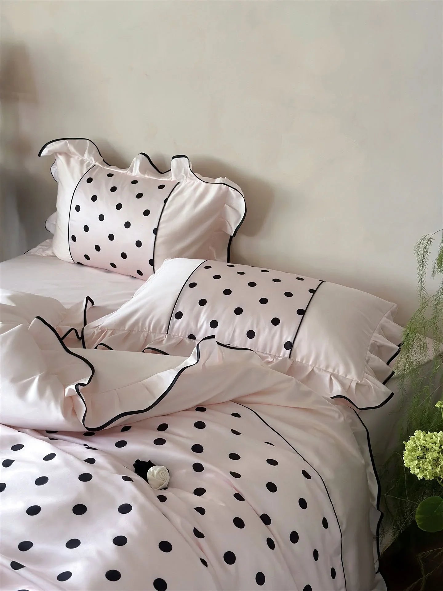 Silky Ruffled Polka Dot Tencel Bedding Set