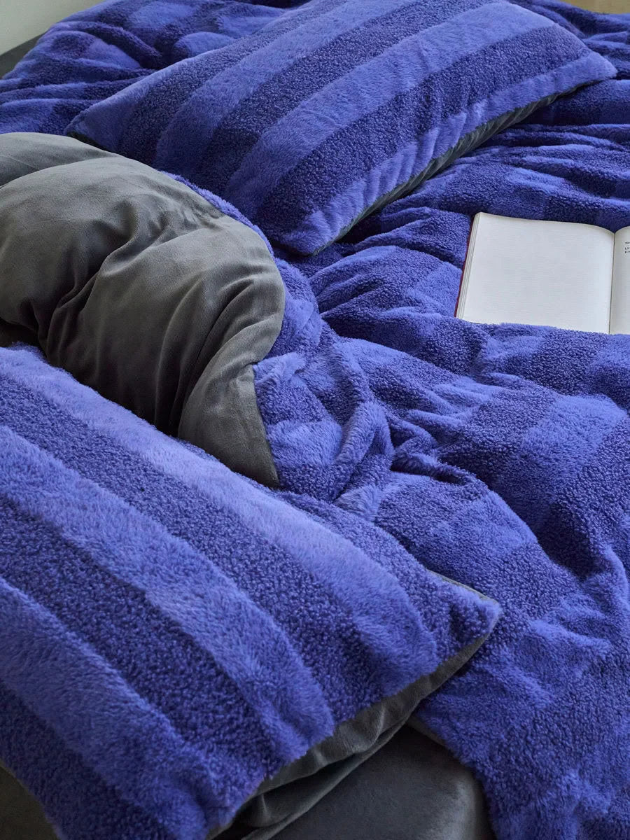 Plush Wide Striped Flannel Fleece Bedding Set