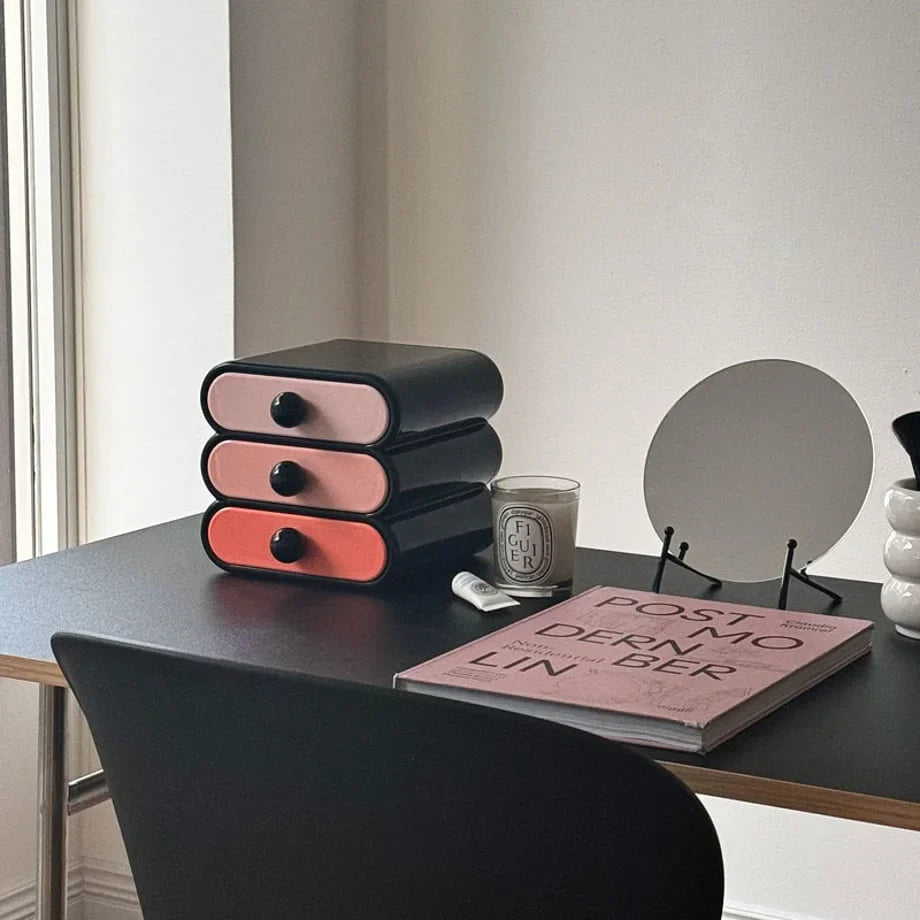 Glossy Wavy Color Block Makeup Organizer
