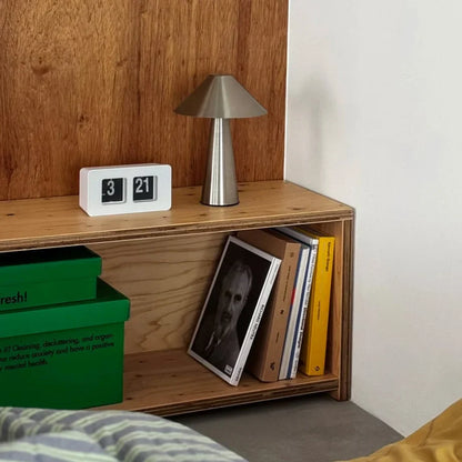 Minimalist Retro Automatic Flip Table Clock