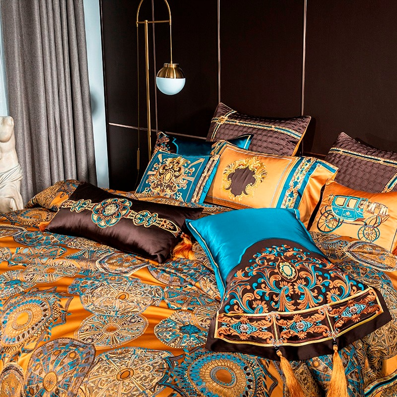 Omera Rounded Jacquard Egyptian Cotton Satin Bedding Set