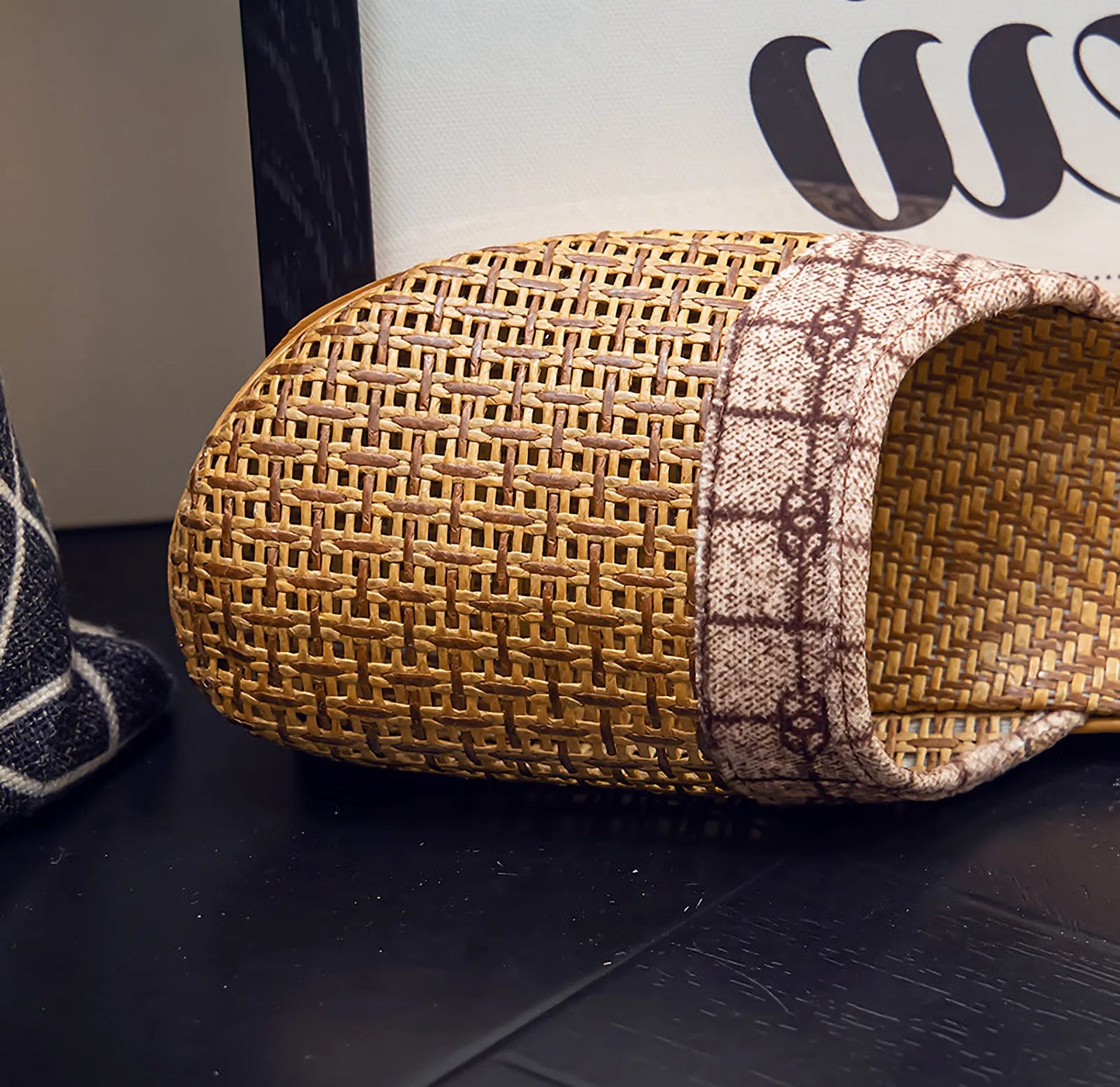 Cooling Plaid Natural Rattan House Slippers