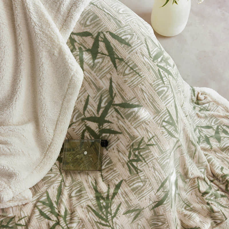 Wende-Sherpa-Decke mit Zen-Bambusblatt-Motiv 