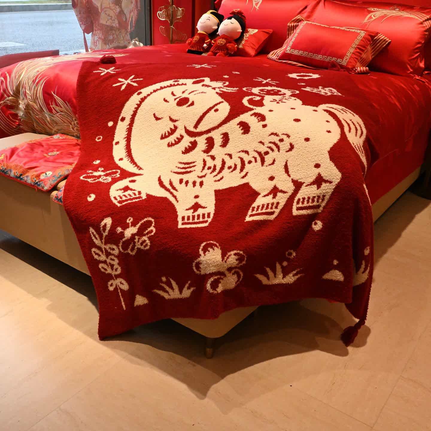 Ownkoti Festive Horse Pattern Double-Sided Blanket