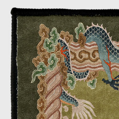 Chinese Style Classical Dragon Motif Area Rug