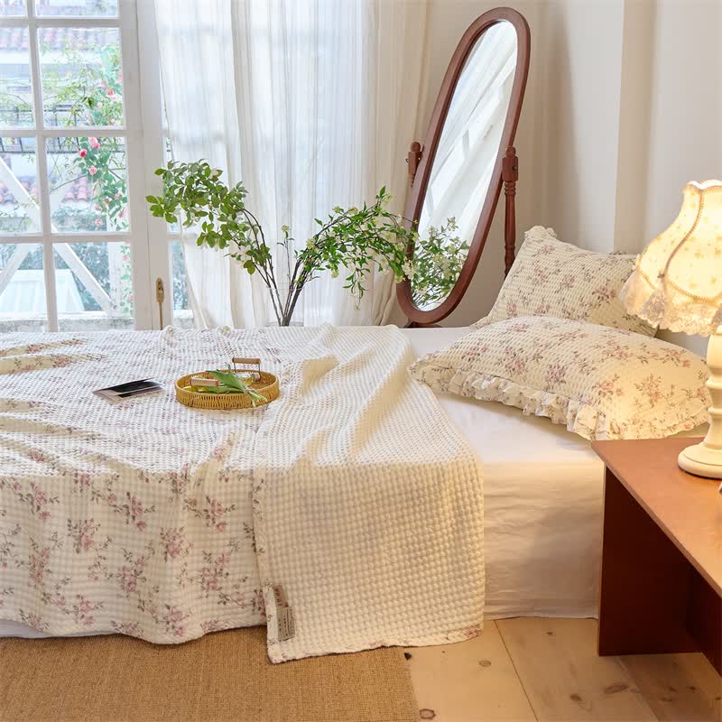 Floral Cotton Gauze Waffle Weave Quilt Blanket