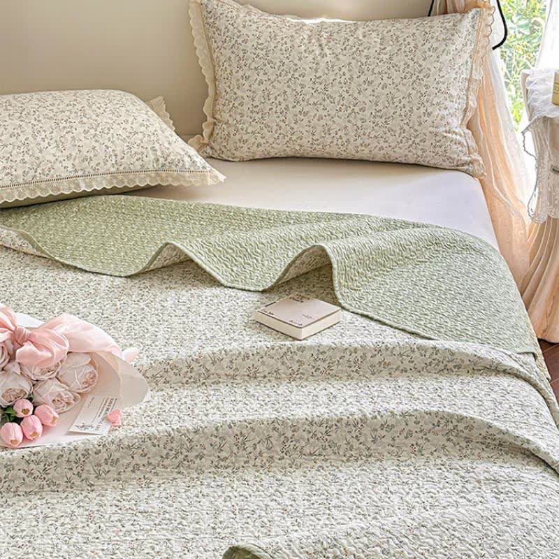 Elegant French Floral Quilted Bedspread