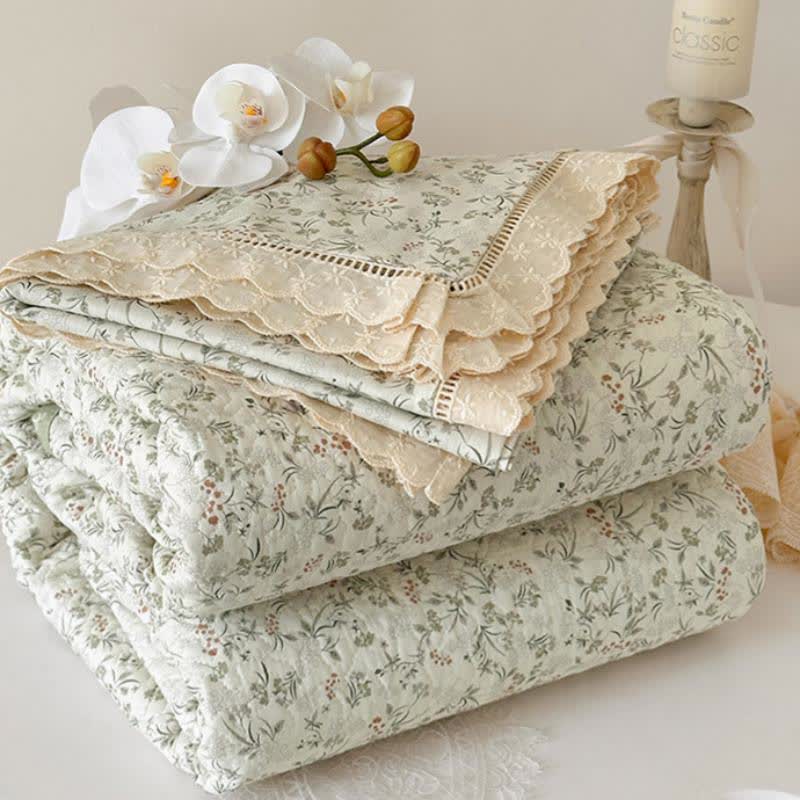 Elegant French Floral Quilted Bedspread