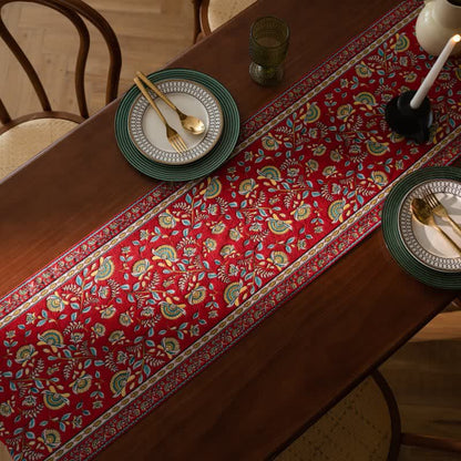 Vintage Branch Jacquard Tassel Table Runner