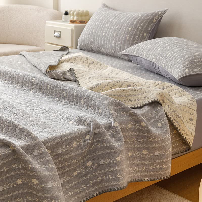 Leafy Stripe Cotton Gauze Quilt Blanket