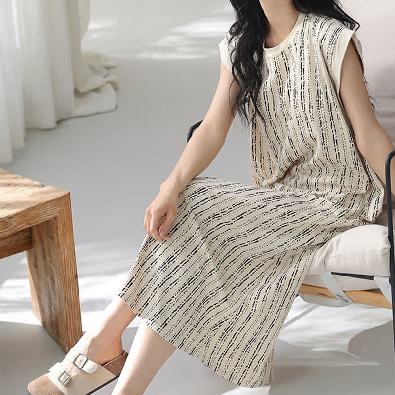Artistic Line-inspired Cotton Sleeveless Nightgown