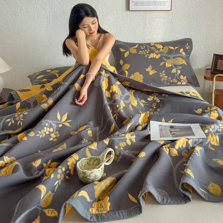 Branch & Bird Cotton Gauze Quilt Blanket