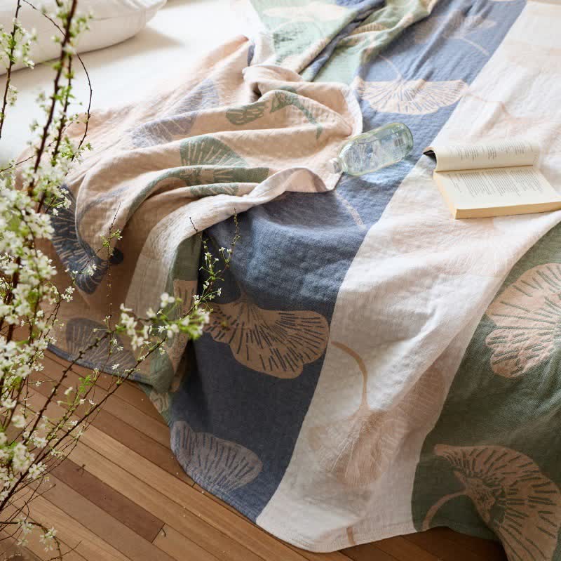 Striped Ginkgo Leaf Cotton Gauze Quilt Blanket