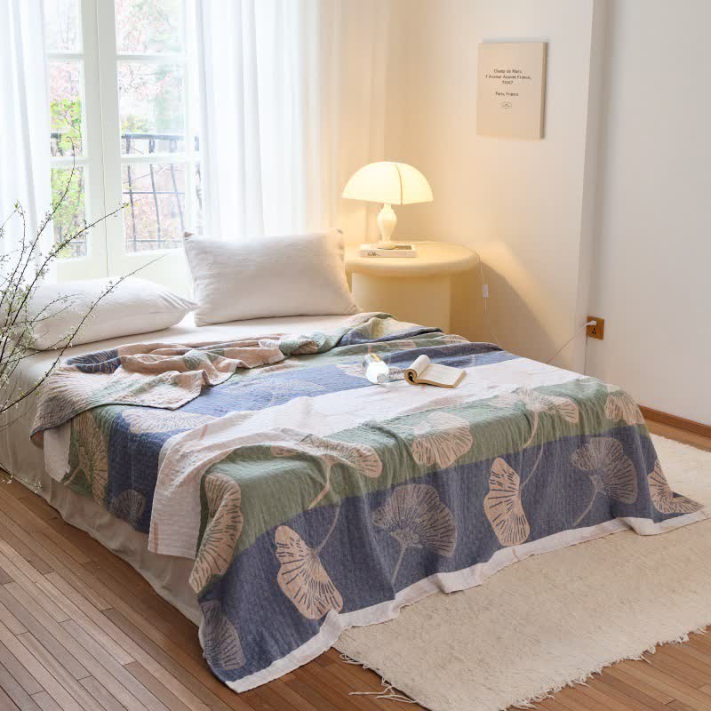 Striped Ginkgo Leaf Cotton Gauze Quilt Blanket